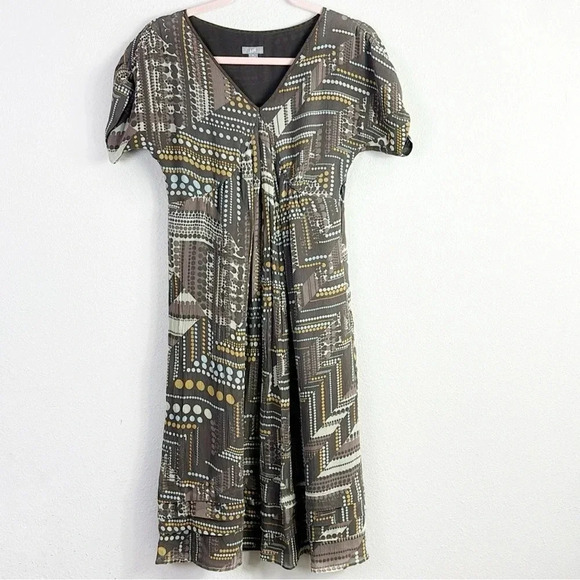 J. Jill 100% Silk Midi Dress V-neck Short Sleeves Geometric Pattern Lined size 4 - Picture 2 of 11